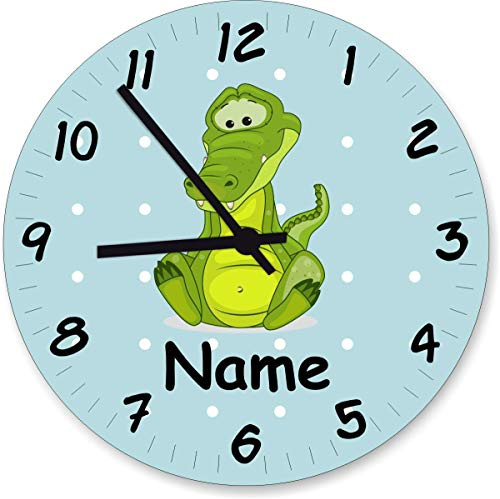 Shirtinstyle Wanduhr Kinderzimmeruhr Krokodil mit Wunschnamen Geschenk Uhr Kinder Handmade, 29cm, Farbe Pastellblau
