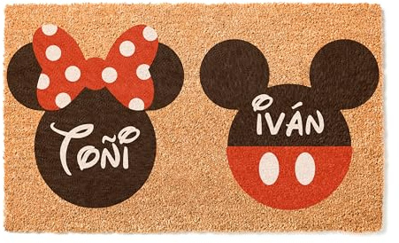Made InGift | Felpudo Personalizado con Nombres | Felpudo Fibra de Coco | Diseños | Alfombra Entrada Antideslizante | Regalo Original para Familias, Hogar, Cumpleaños (Mic & Min)