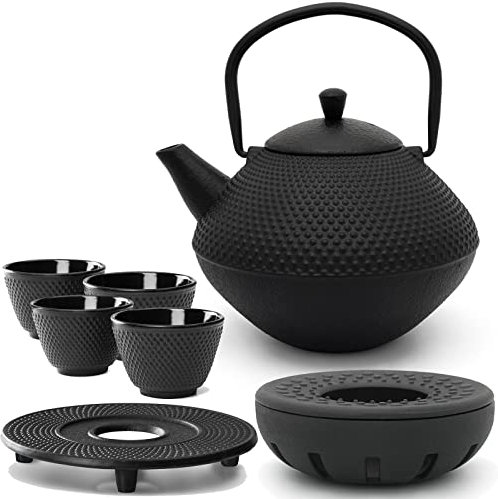 Bredemeijer Teekanne Set Gusseisen 1.0 Liter - mit Edelstahl Tee-Filter Sieb-Einsatz - 4 Teebecher (Tassen) Untersetzer & Stövchen - traditionelles 7-teiliges Teeset für losen Tee