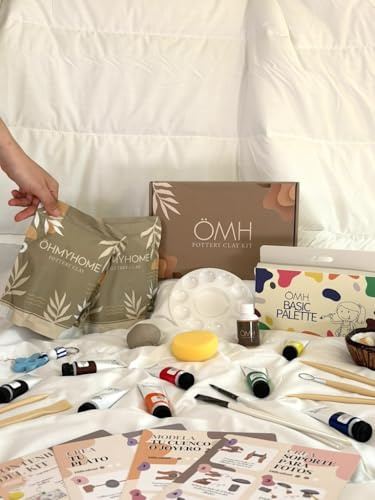 ÖHMYHOME Kit de Arcilla de Secado al Aire. Incluye Barniz Brillante, Pinturas Acrílicas, Herramientas, Pinceles, Esponja, Paleta de pintora y Manual en Español e Inglés (Premium)