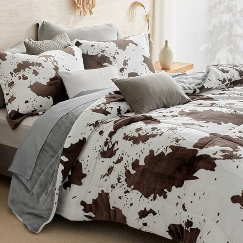 Petrichor Velvet Flannel Queen Comforter Set- Cow Print Western Style Blanket,Luxury Fuzzy Heavy Bedding Set, 3 Pieces Plush Winter Bed Set with Comforter (90x90) & 2 Pillow Shams (20x26)