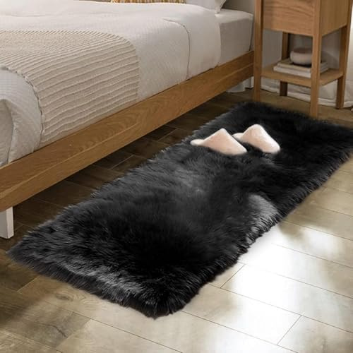 ORINOVA Tapis Noir Descente de Lit Chambre 60x180 cm Moumoute Doux Fausse Fourrure Fluffy Fille Ado Shaggy