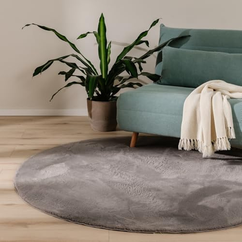 benuta Basic Kunstfaser Fellteppich Furry - Grau rund 160 cm - Weicher Wohnzimmerteppich - Anti-Rutsch-Rückseite - Waschbar - Für Fußbodenheizung geeignet