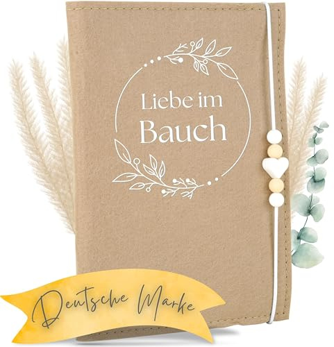 MAHEWA® Premium Mutterpasshülle aus Filz für den Deutschen Mutterpass - mit Fach für Ultraschallbilder und Kärtchen und Stift - Schutzhülle (Liebe im Bauch Design 2, Beige)