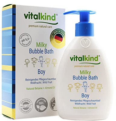vitalkind Milky Bubble Bath BOY – premium natural care for Kids Premium Naturkosmetik für Jungs von vitalkind. Natürliches Schaumbad für sanfte Reinigung sensibler Kinderhaut.