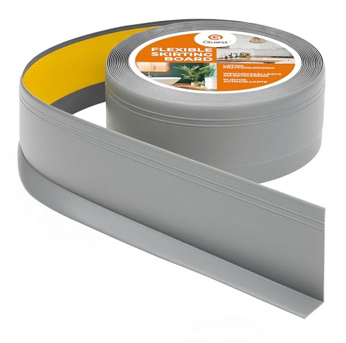 Quest Battiscopa PVC Morbido 70 x 20 mm Autoadesivo - Grigio, 5 m | Listello di finitura fresato e flessibile, resistente ai raggi UV, per cucina, bagno e corridoio, tagliabile su misura