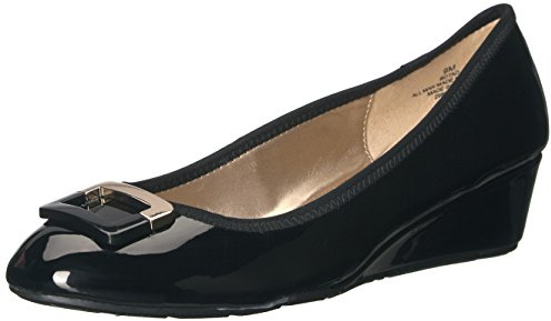 Bandolino Women's Tad Pump, Black Patent PU, 10