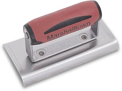 Frattazzo per bordi Marshalltown con estremità curva, R 10mm, L 13 mm, con impugnatura DuraSoft, in acciaio al carbonio, dimensioni: 152x102 mm