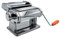 MAKA Macchina per Pasta Fresca Manuale Fatta in Casa Professionale Con Manovella Sfoglia Lasagne Fettuccine (6mm) Tagliolini (1,5mm) Regolatore di Spessore da 4,8mm a 0,6mm Tagliatelle Spaghetti