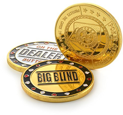 Ganzoo pokerknappar i plastetui med gummikant, 3 metallmynt till kortspel: dealer button, small blind, big blind, massivt utförande med räfflade kanter, 3D-präglade motiv på båda sidor, 40 mm, 3,1 mm