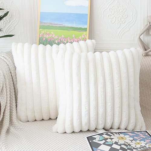 NIULAA Cream White Cushion Covers 45 x 45 Fluffy Faux Fur Cushion Covers 18x18 Set of 2 Pillow Covers Soft Plush Pillowcases for Sofa Bed Moroccan Style Home Decor Cushion Cover
