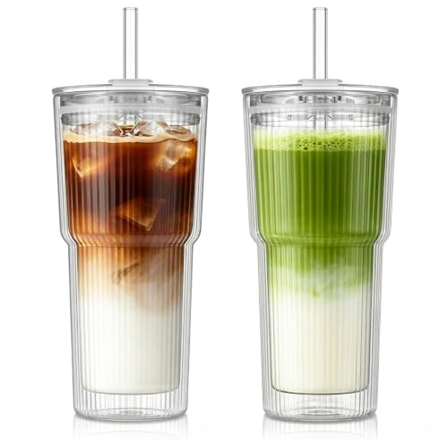 KEMORELA Doppelwandige Gläser mit Deckel und Strohhalm 2er Set, 600ml Latte Macchiato Gläser Geriffelt, Kaffeeglas für Eiskaffee, Matcha, Tee, Cold Brew, Trinkgläser mit Strohhalmbürste
