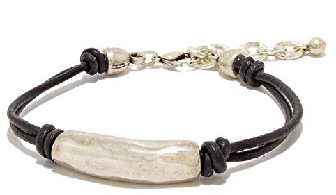 Hecho a mano - Pulsera de cuero para mujer hecho por Intendenciajewels - Joyas para mujer - Pulsera en cuero y abalorios plata - Pulsera ajustable de 16-19,5 cm.