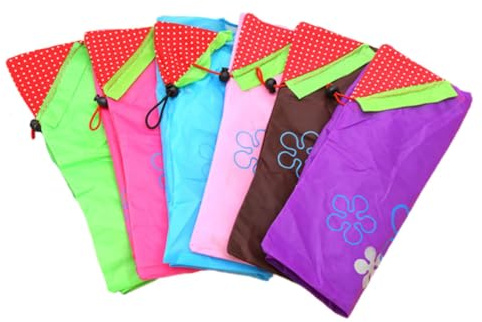 Didiseaon 6 Stück Faltbare Tragetaschen mit Erdbeer print Leichte Portable Einkaufstaschen aus Robustem Material Praktische Handtaschen für Alltag Outdoor und Zufällige Zufällige Farbe