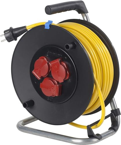 as - Schwabe Kabeltrommel 25 m K35 AT-N07V3V3-F 3G1,5 | IP44 Außenbereich, 3 Schutzkontaktsteckdosen, Feststellbremse, Leitungsführung, Made in Germany