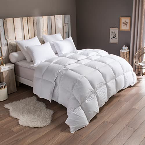 DODO I Couette Chaude Naturelle 220x240 I pour Lit 2 Personnes I 70% Duvet d'oie Neuf I Traitée Anti-Acarien I Tradition I Percale de Coton I Fabriqué en France I Lavable en Machine