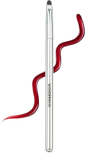 WONDERSKIN Precision Lip Definer Brush – Slim Angled Lip Brush for Flawless Lip Definition, Clean Application & Ombre Effects Makeup Brush