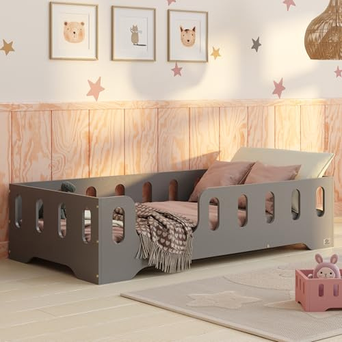 smartwood Bodenbett 60x120 cm mit Rausfallschutz, Holz, Grau, TILA 2L | Montessori Kinderbett, Lattenrost belastbar bis 230 kg, FSC-Zertifikat, abgerundete Kanten, Einfache Montage, ab 3 Jahren