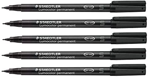 Staedtler Folienstift Lumocolor permanent, wisch- und wasserfest auf fast allen Flächen, Linienbreite S 0,4 mm, nachfüllbar, lange Lebensdauer, 5 schwarze Universalstifte, 313-9X