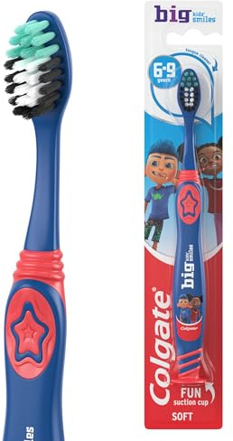 Colgate Kinderzahnbürste 3—5 Jahre | superweiche Borsten | schonende und effektive Zahnreinigung | kleiner Bürstenkopf für einfachen Zugriff | Zahnpasta-Leitfaden mit weißen Borsten, zufälliges Modell