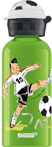 SIGG - Alu Trinkflasche Kinder - KBT Footballcamp - Auslaufsicher & Bruchsicher - Federleicht - BPA-frei - Klimaneutral Zertifiziert - Sport & Schule - Grün mit Fußballspieler - 0,4L