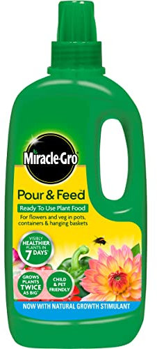 Miracle-Gro - Pour & Feed Plant Food - 1 Litre