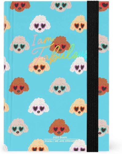 Tageskalender I am Fabulous Hunde hellblau 12 Monate F.to Medium 9,5 x 13 cm, von Januar 2025 bis Januar 2026, Verschluss mit Gummiband, Farbe Petrolblau + Stift und Lesezeichen