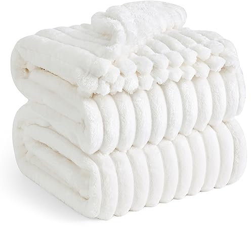 BEDSURE kuscheldecke 220x240 - Tagesdecke, Wolldecke & Fleecedecke, Sofadecke, Weiche Warme Grobe Korddecke für Zimmer Deko, Wohn- & Kuscheldecken, XXL Große Decke, Wollweiß, 220 x 240 cm