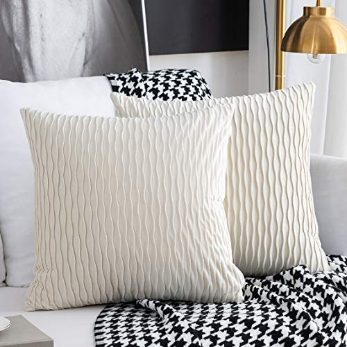 Sunia Kissenbezüge 45x45 cm Set mit 2 Samt Moderne Kissenbezüge dekorativen quadratischen rechteckigen Kissenbezüge für Couch Bett Sofa Stuhl Schlafzimmer Wohnzimmer, Creme Weiß