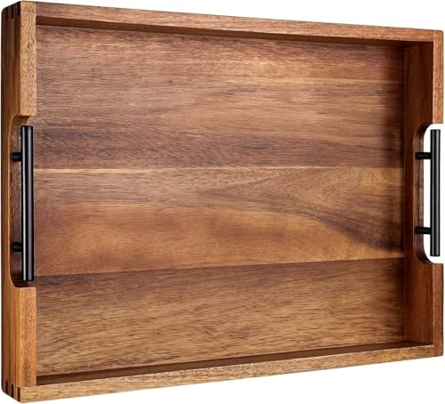 Joy&Grace Ottoman Tablett für Wohnzimmer, großes Serviertablett aus Akazienholz mit Griffen, Holztablett für Couchtisch, Frühstück im Bett, Dekotablett (Hellbraun, 42,4 x 32,5 cm)