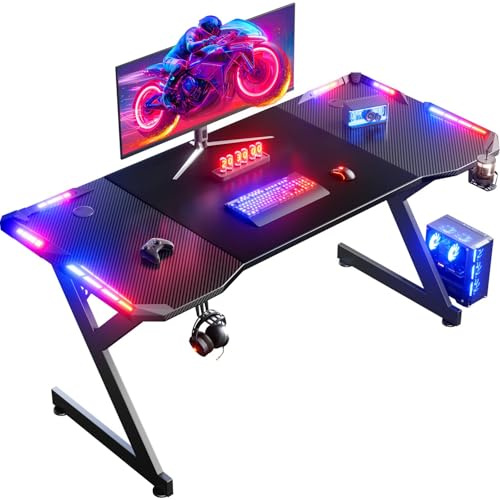 HLFURNIEU LED Mesa Gaming 160 x 60 cm, Escritorio Gaming Ergonómica de Superficie de Fibra de Carbono, Mesa Ordenador con Portavasos y Gancho para Auriculares, Escritorio Gamer Negro