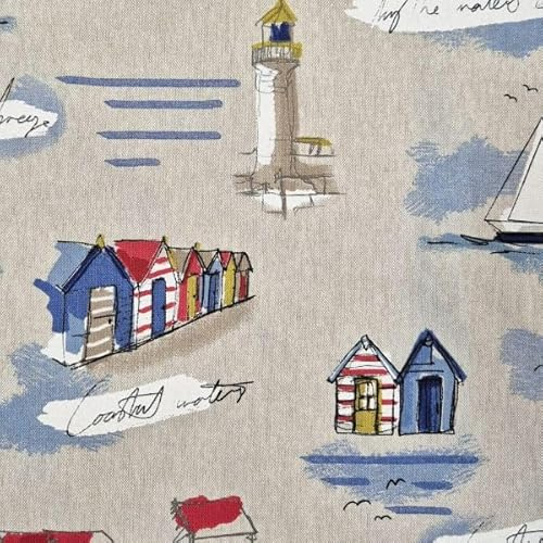Werthers Stoffe Stoff Meterware – Küsten Liebe - Maritim mit Leuchtturm, Booten & Strandkabinen – ideal für Kleidung, Kissen, Vorhänge, Bootsgardine, Taschen, Tischdecken. Fondsfarbe: natur