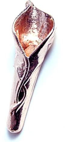Corsage Creations Calla Lily Buttonhole | Elegant Rose Gold Artificial Boutonniere with Garden-Inspired Detail | Buttonhole for Weddings, Proms & Special Occasions (Rose Gold)