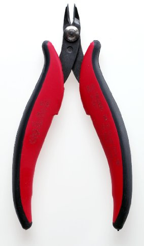 Hakko CHP TR-20-M Micro Soft Wire Cutter, Flush-cut, 2.0mm Hardened Carbon Steel Construction, 21-Degree Angled Jaw, 8mm Jaw Length, 20 Gauge Maximum Cutting Capacity