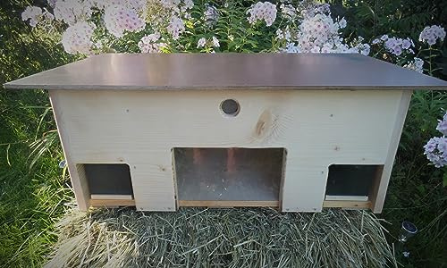 Igelfutterhaus mit Beobachtungsfenster 80cm x 40cm x 32cm Igelhotel 18mm Vollholz Witterungsbeständig Labyrintheingang easytouch-Rattenklappe (Fichte Natur, Mit Beobachtungsfenster und Boden)