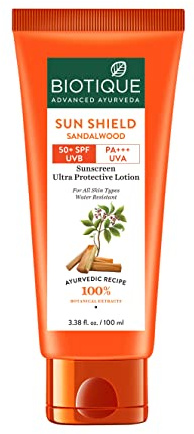 Biotique Bio Sandalwood - Lozione solare ultra lenitiva per il viso, SPF 50+, lozione ultra protettiva, mantiene la pelle morbida, chiara e idratata, resistente all'acqua per tutti i tipi di pelle