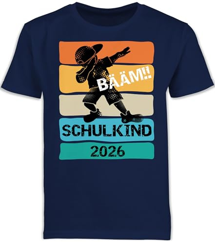 Kinder T-Shirt Jungen - Junge - Bääm! Schulkind 2026 Geschenk Einschulung Geschenke Schulanfang Geschenk Schulkind I - 128 (7/8 Jahre) - Navy Blau - einschulungsgeschenk Outfit 1.Schultag