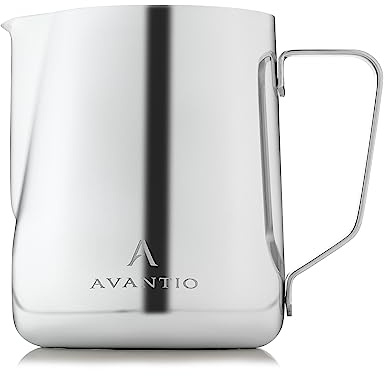 Avantio Premium 304 Stainless Steel Milk Frother Jug with Large 600ml Capacity with Measurements for Frothing and Coffee Machine - Latte Decorating Pen, Stencil and Chocolate Duster, UK Designed
