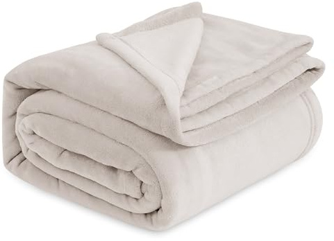 Bedsure Manta de Peluche Mullida y Polar - Cálida y Suave para Invierno y Sofá