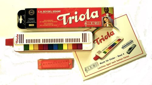 TRIOLA 12 und Mundharmonika - die beliebte Blasharmonika mit farbigen Tasten für Kinder im Set mit Triola-Liederbuch Band 4 und Mundharmonika für Kinder