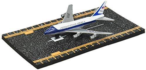Hot Wings Planes Air Force One with Connectible Runway Die Cast Plane in Aviation Museums Nation, widewhite/Blue/red