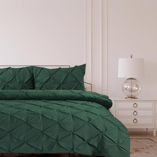 Bronwen Mathews Super King Duvet Cover Set Bottle Green Pintuck Pinch Pleat Soft Microfibre Quilt Cover with 2 Pillowcase, Wrinkle Free Super King Bedding Set (Bottle Green, Super King)