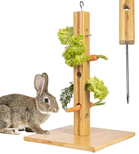 ONVAYA® Kaninchen Futterbaum | 3 in 1 für drinnen & draußen | Bodenspieß zur Befestigung | Futterturm wetterfest | Futterbaum für Kaninchen | Futterraufe Meerschweinchen und Hasen