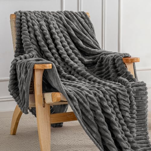 CELESTA Warme Kuscheldecke Flauschig Decke 200x230 - weiche Fleecedecke Flanell Decke als Couch Überwurf für Bett Sofa Schlafzimmer, Schwarz