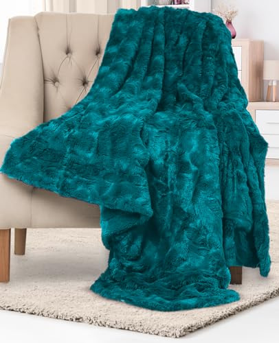 Everlasting Comfort Faux Fur Throw Blanket - Soft, Fluffy, Fuzzy, Plush, Thick Throws