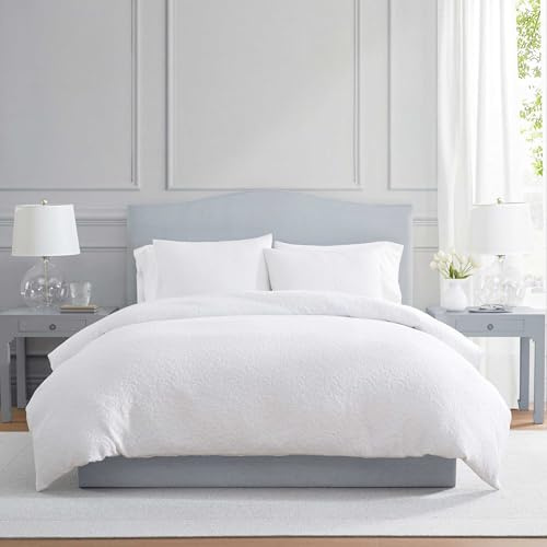 Martha Stewart - Queen Comforter Set, Naturally Soft Cotton-Rich Jacquard Bedding w/Matching Pillowcases, Textured 3 Piece Bed Set (Garden Trellis White)