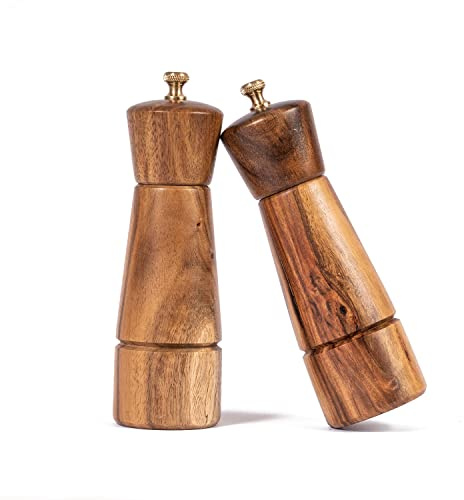 DeroTeno Salz- und Pfeffermühlenset, Verstellbare Keramikmahlwerk Salzmühle, Edelstahlmahlwerk Pfeffermühle, Akazienholz, 16,5 cm Höhe, Boden DIA 5 cm (Tablett ist nicht enthalten)