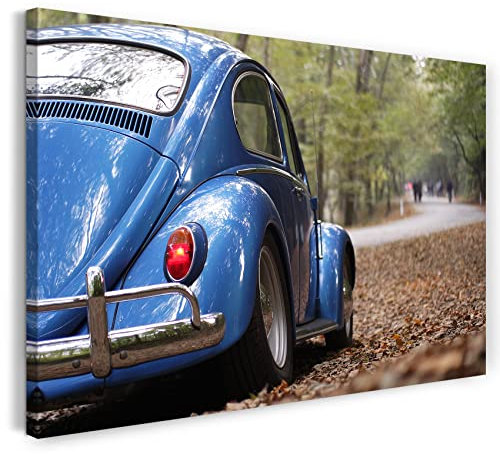 Printed Paintings Leinwand (80x60cm): Blauer VW Käfer auf Waldstrße von hinten rechts