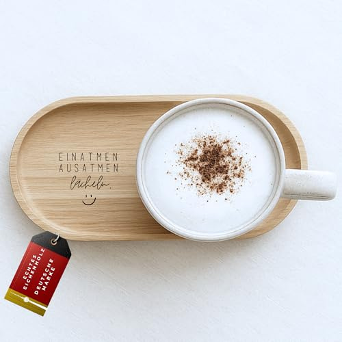 HerzHolzPapier®・Graviertes Holztablett 'EINATMEN AUSATMEN LÄCHELN' aus Eichenholz・Lebensmittelecht・Gewachst・rutschfeste Füße・20 x 10 x 1,5 cm | Dekotablett・Geschenk für Freunde | KANU-20