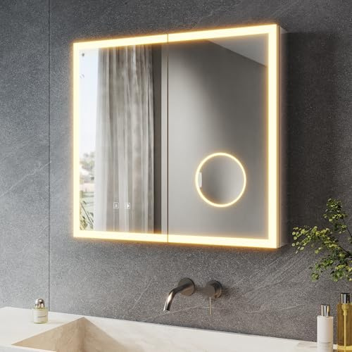 SONNI LED-spegelskåp badrum med 3x förstoringsspegel och uttag 65 x 60 cm, aluminiumspegelskåp med touch-brytare, 3 ljusfärger defogging, IP44 vattentät